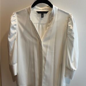 White House Black Market Ivory V-Neck Puff-Sleeve Blouse